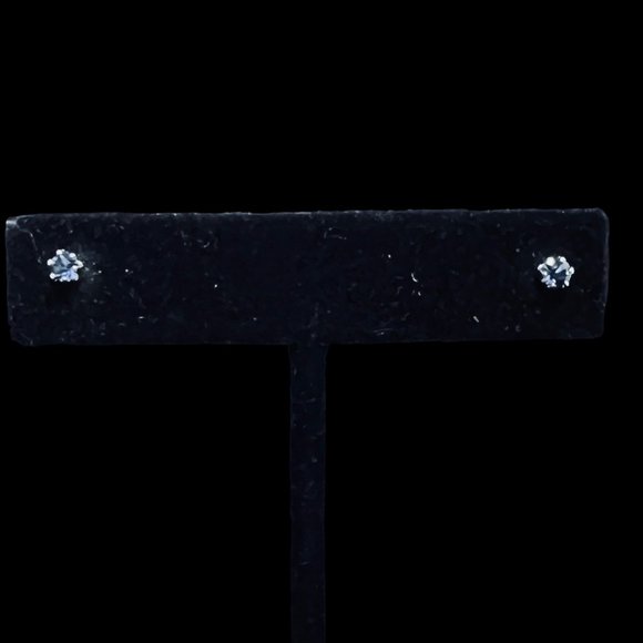 Lot Of 6 Silver Tone Pierced Earrings (4579) - Picture 5 of 8